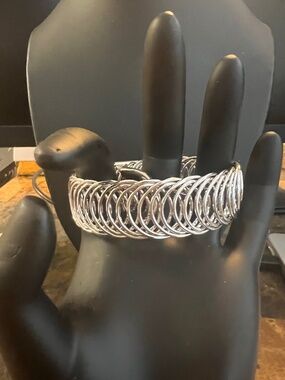 NWT Silver Wire Design Adjustable Bracelet